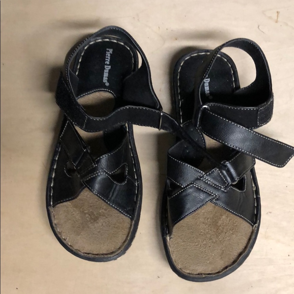 Pierre Dumas Sandals